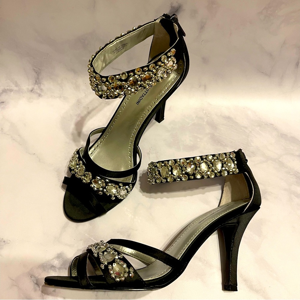 ADRIENNE VITTADINI Gabrielle Black Heels with Rhinestones 8.5